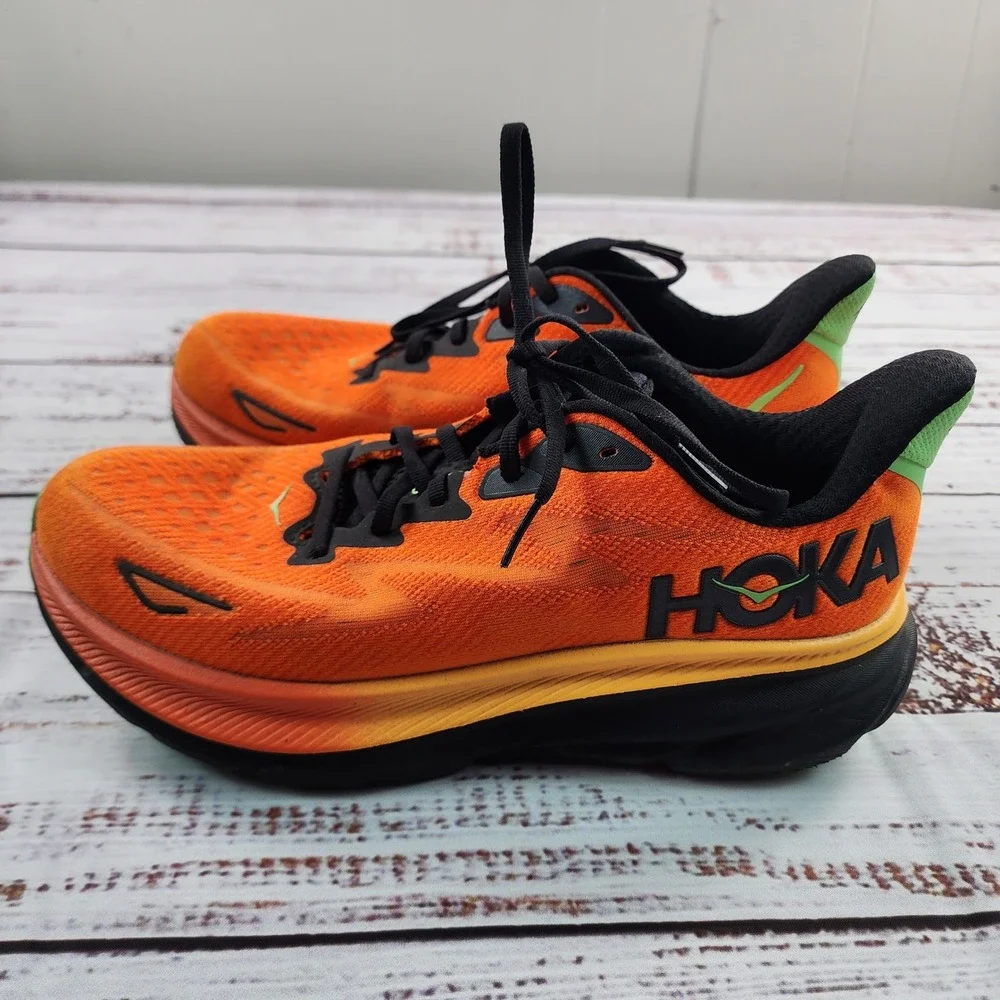 Hoka Clifton 9 Men's 9.5 D Flame Vibrant Orange Running Shoes